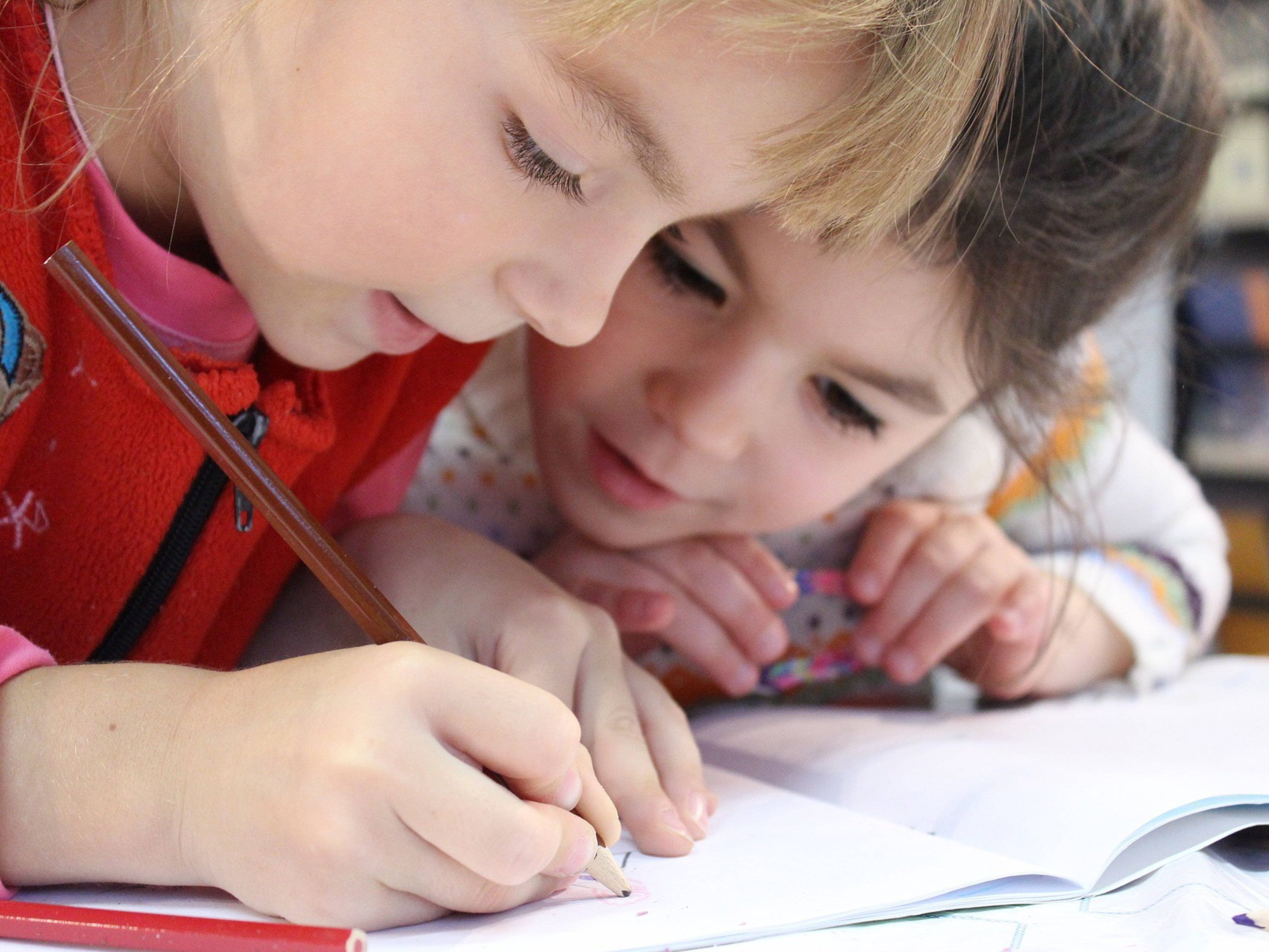 Guida: come preparare la cameretta alla scuola