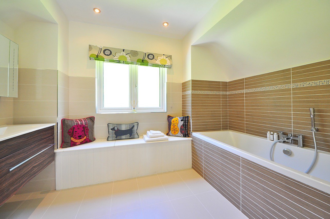 Idee tende per arredare casa con originalità
