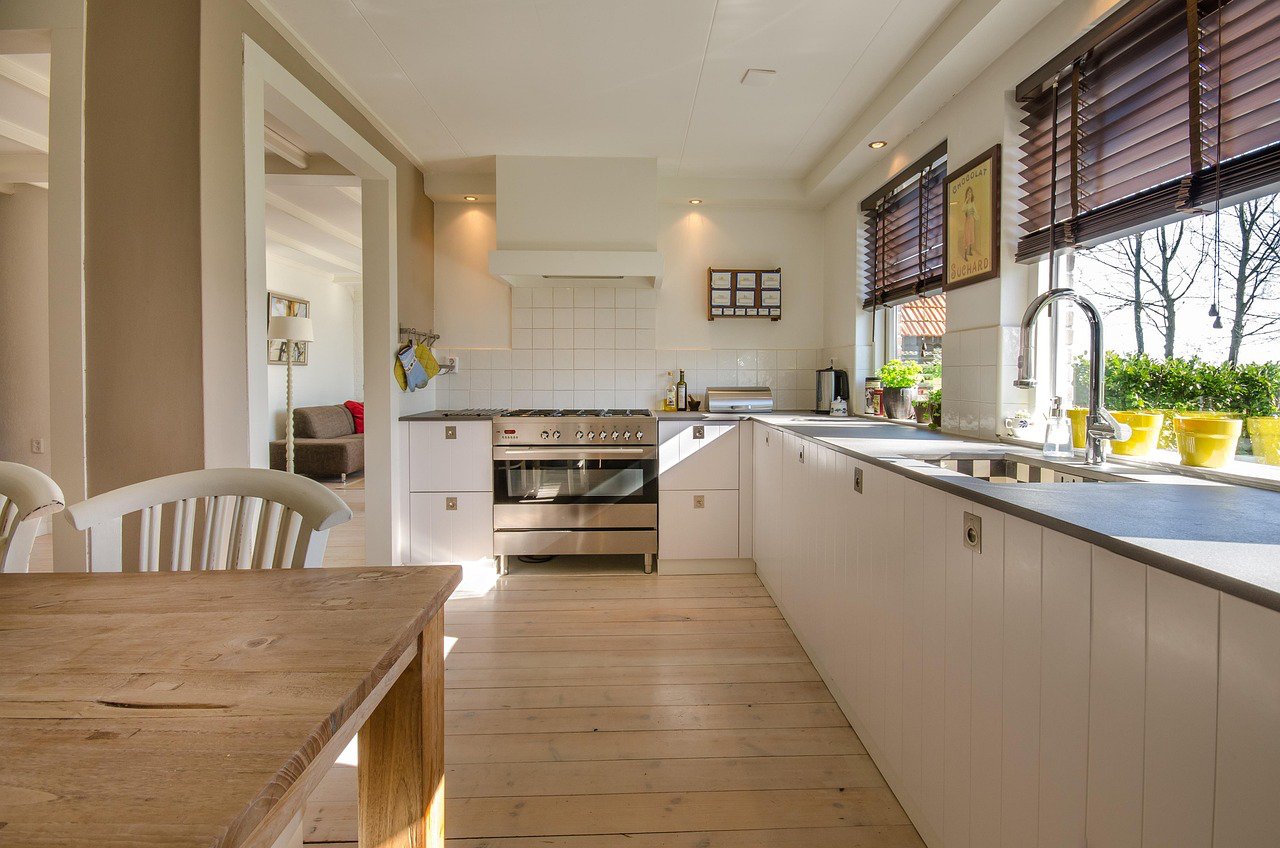 Idee tende per arredare casa con originalità