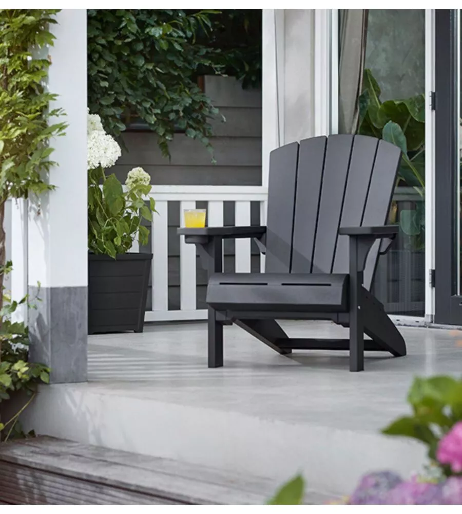 Poltrona da esterno keter "alpine adirondack" in polipropilene grafite effetto legno 80,5x95,5x93 cm