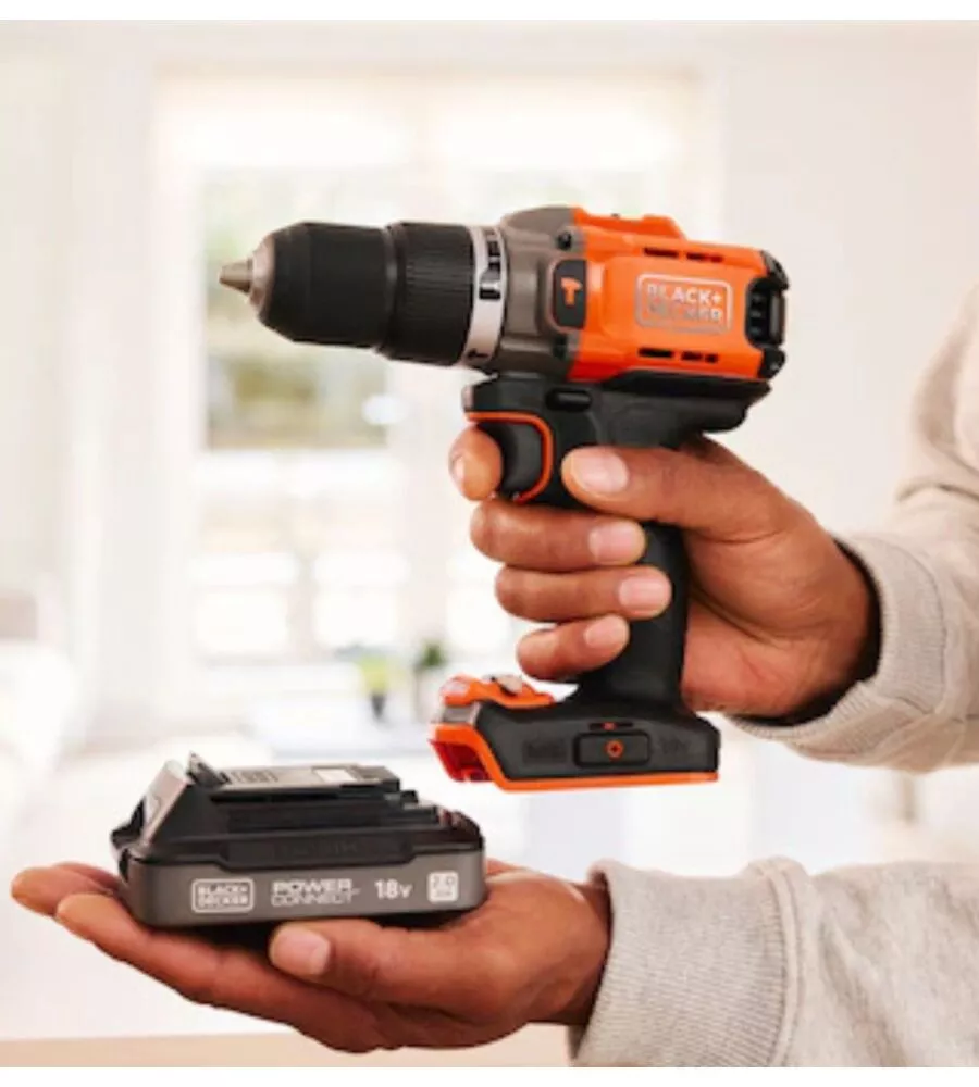 Kit valigetta trapano avvitatore a percussione a batteria black+decker "bcd383d2xk-qw" 2 batterie 18v