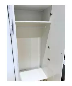 Armadio bianco a 8 ante, 320x52x207 cm