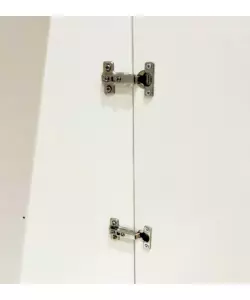 Armadio bianco a 8 ante, 320x52x207 cm