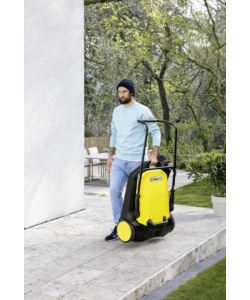 SPAZZATRICE MANUALE KARCHER S6 CON UNA SPAZZOLA LATERALE
