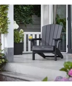 Poltrona da esterno keter "alpine adirondack" in polipropilene grafite effetto legno 80,5x95,5x93 cm