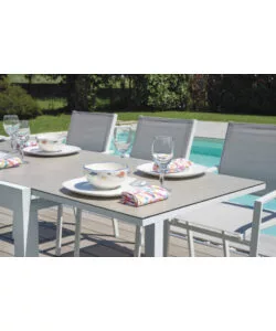 Tavolo da esterno allungabile solaria "spalato" in alluminio bianco e piano in vetroceramica 104/208x75x75 cm