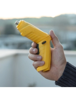 Avvitatore a batteria "professional" con valigetta e kit 46 accessori