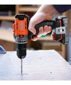 Kit valigetta trapano avvitatore a percussione a batteria black+decker "bcd383d2xk-qw" 2 batterie 18v